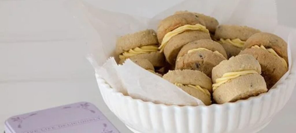 lemon lavender tea cookie sandwiches