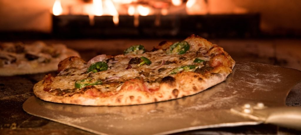 Cheesesteak pizza featured image