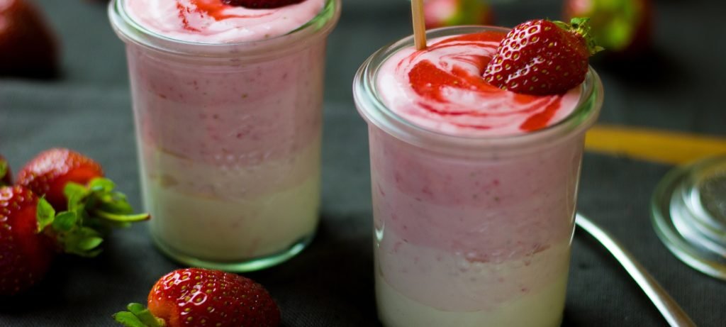 Strawberry Milk Different Methods