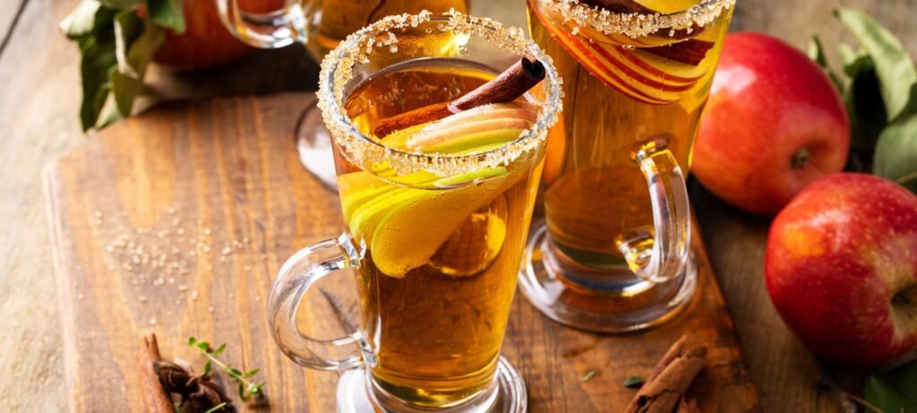 apple cider shrub cocktail featured image