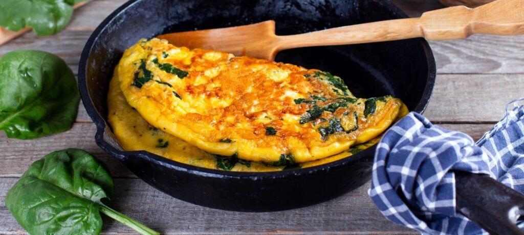 Bacon Spinach Omelette Recipe bacon spinach omelette featured image